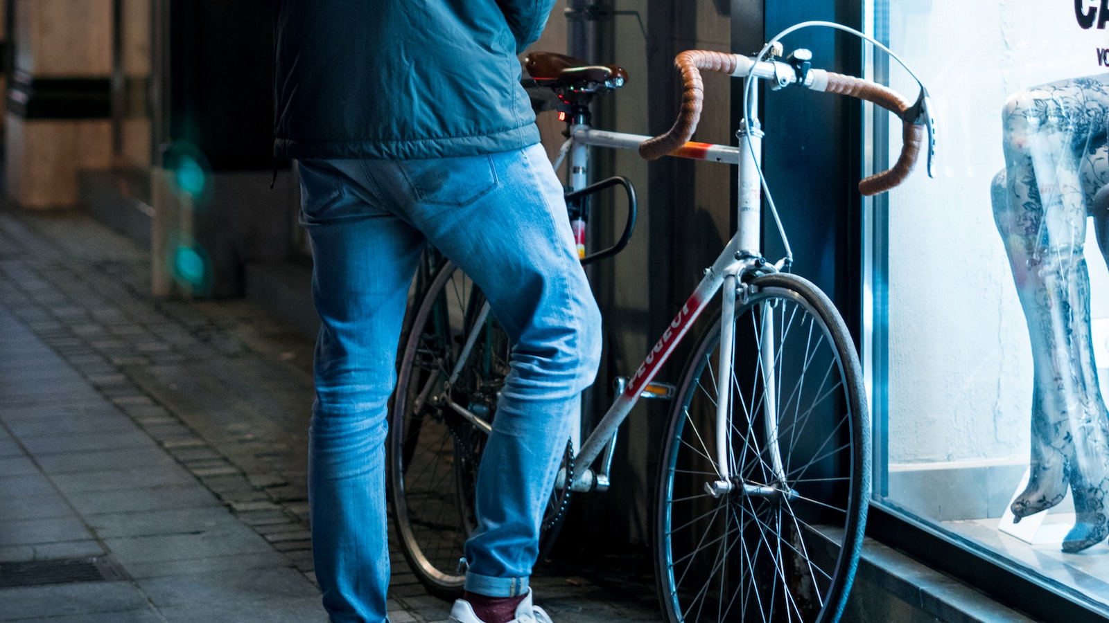 The Art of Amplifying Masculine Confidence: Discover the Science Behind Penis Enhancement