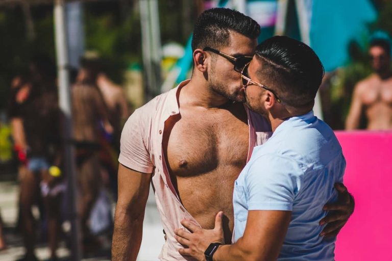 Hot Insta-Studs: It’s Time to Bask in Manly Gorgeousness!