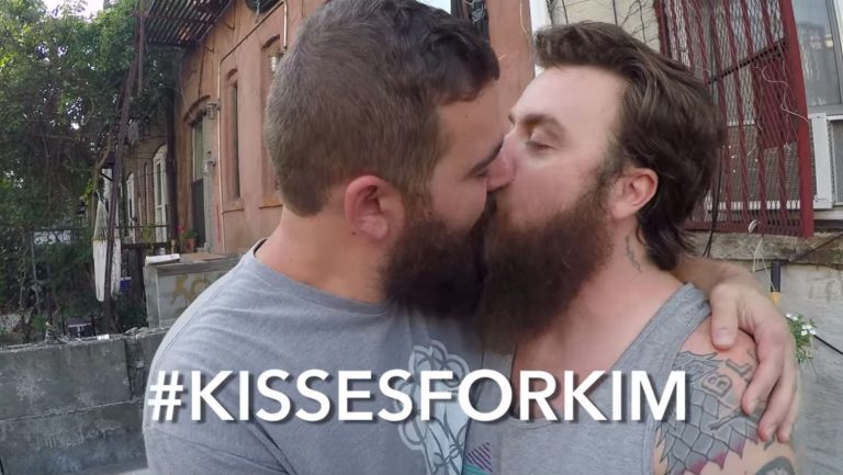 Show Me Your Hot Muscles: Homoerotic Naked Fun!
