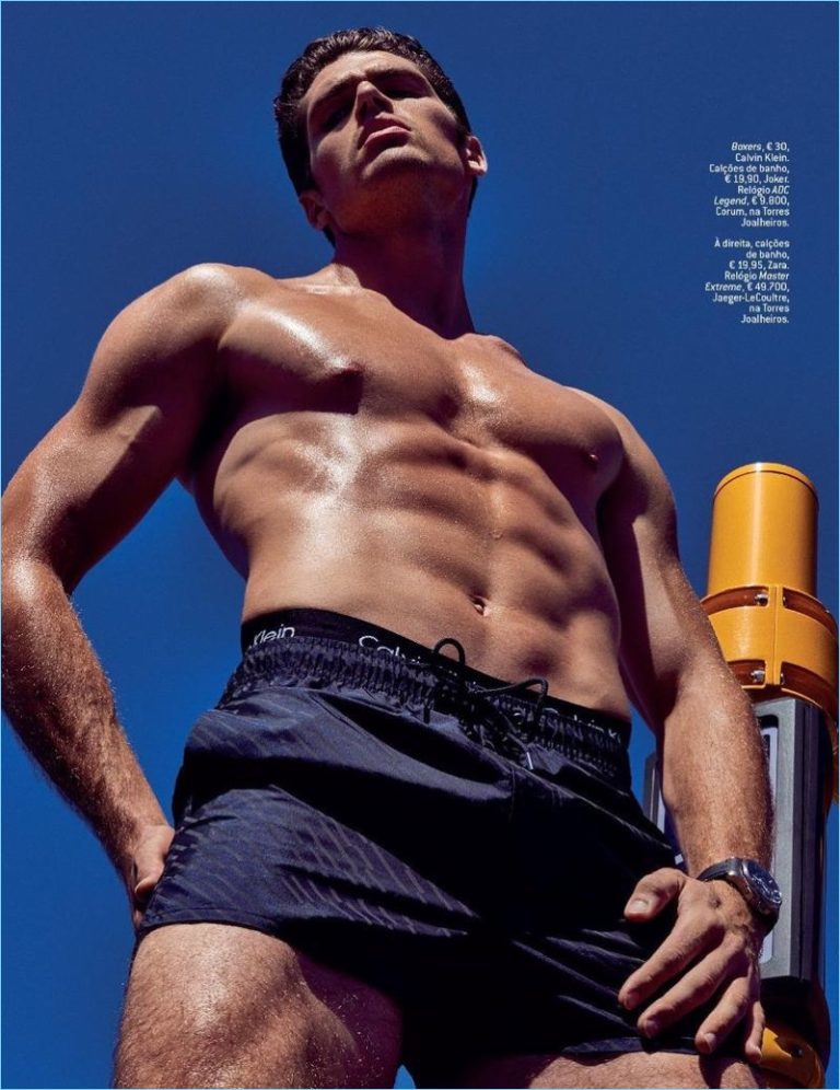 Unveiling the Sizzling Stunner: Sultry Reveals of Nüde Adonis