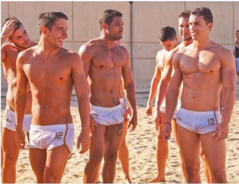 Passionate Foursomes: A Taster of Homoerotic Ecstasy