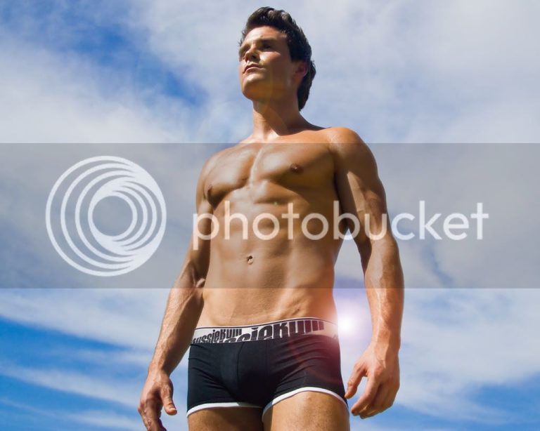 Provocateurs Unveiled: Seductive Male Model’s Spellbinding Allure