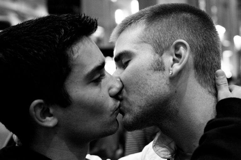 Hot Hunks Saying Sexy Stuff: Ignite Your Lust!