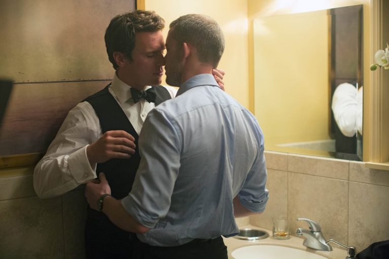 Arousing Tango: How Gay Men Experience Love