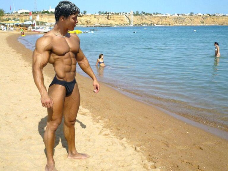 Dive into Muscular Paradise: Speedos Unleash Rippling Delights at Sultry Soirees