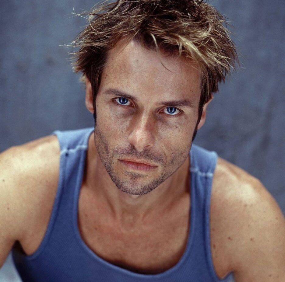 Michael’s Bareback Possession: A Story of Intimate Gay Surrender