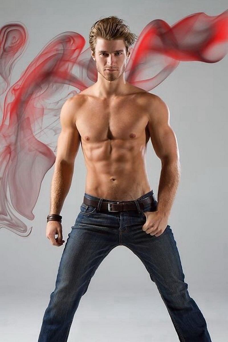 Titillating Tushes: Unzipping Temptation in Denim – A Sultry Affair