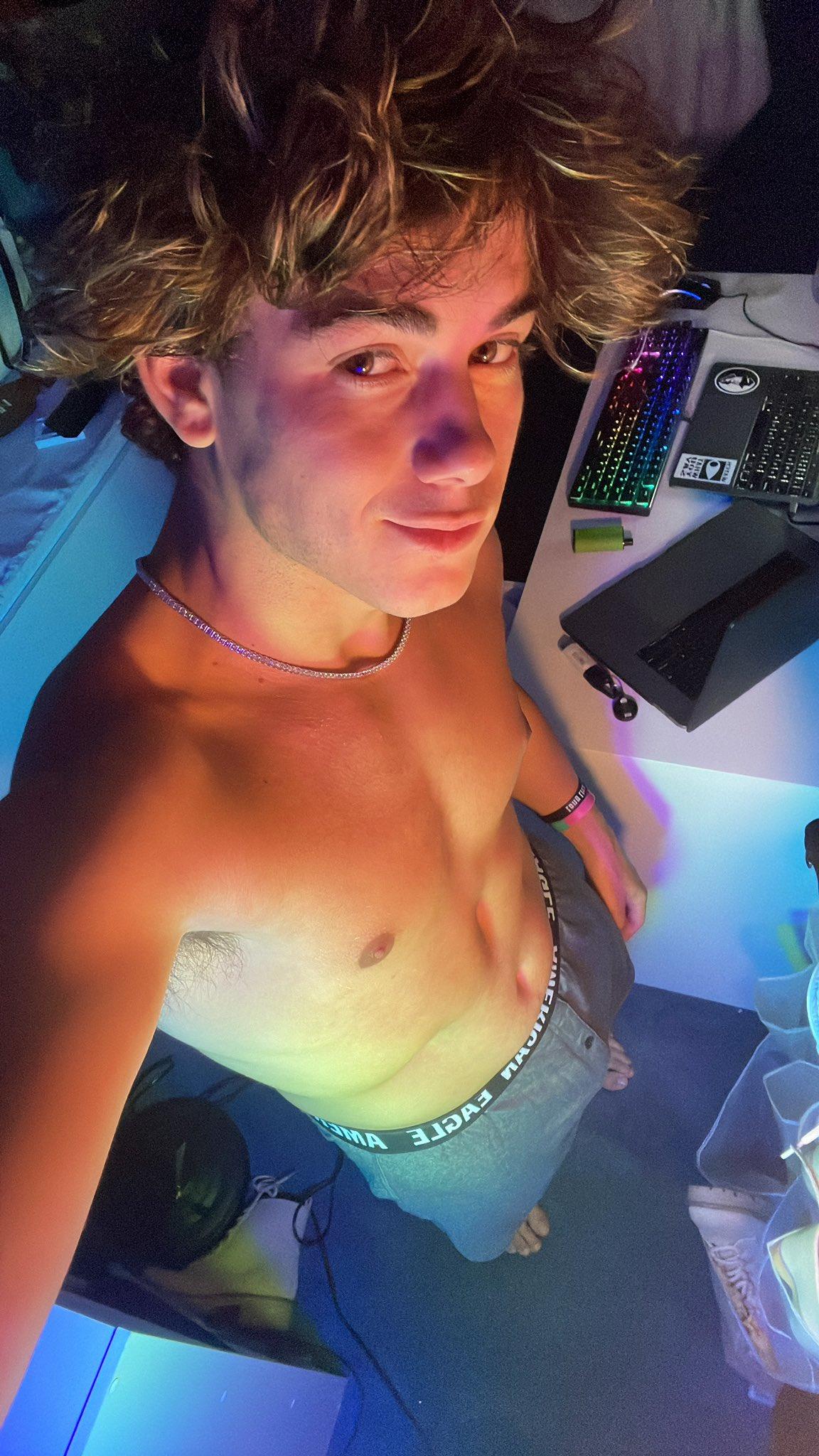 Flexing Flesh: Indulging in the Rippling Indulgence of Muscled Men’s Meat