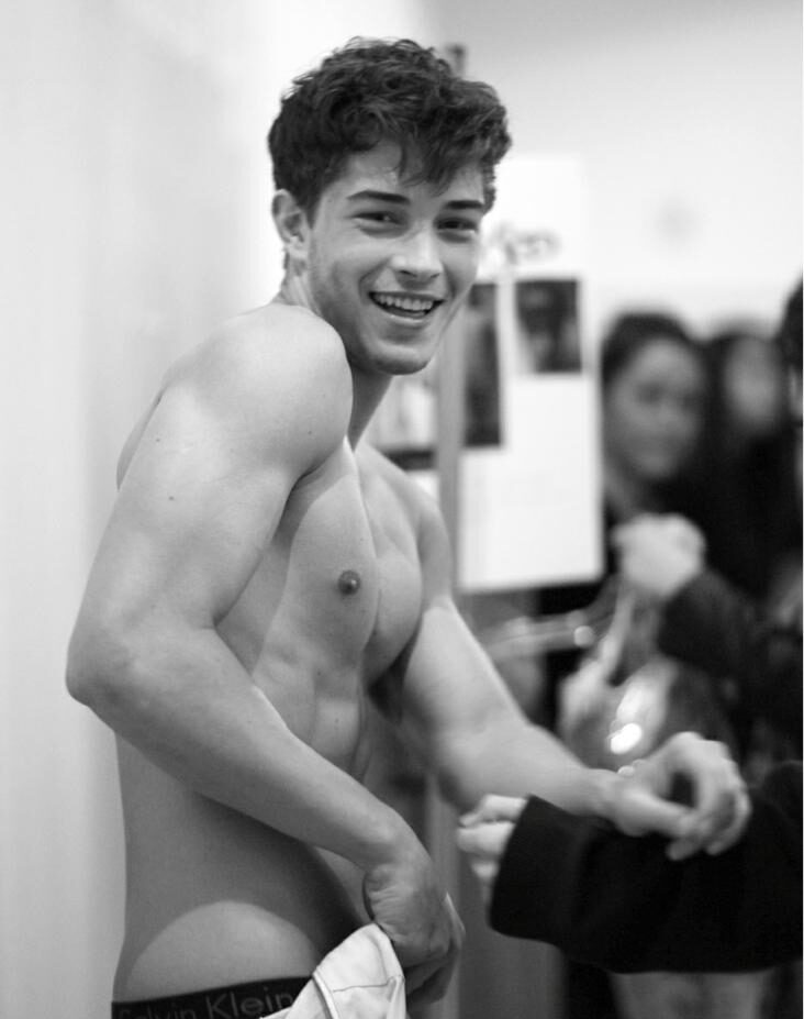 Unzipping Lascivious Lads: Embarking on Adventures in Erotic Exposure