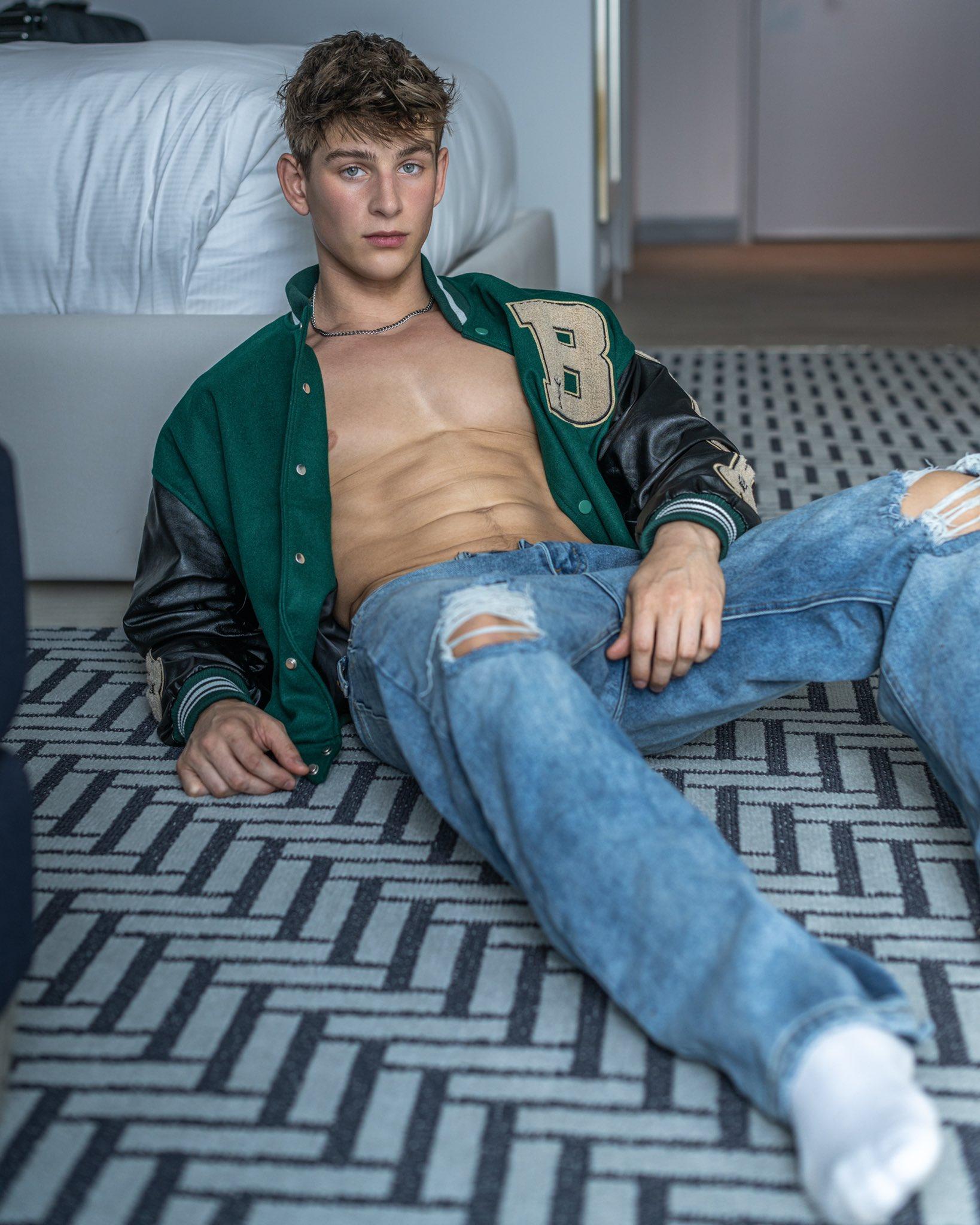 Unraveling Masculine Lust: Ménage à Trois of Passionate Pleasures and Forbidden Fantasies