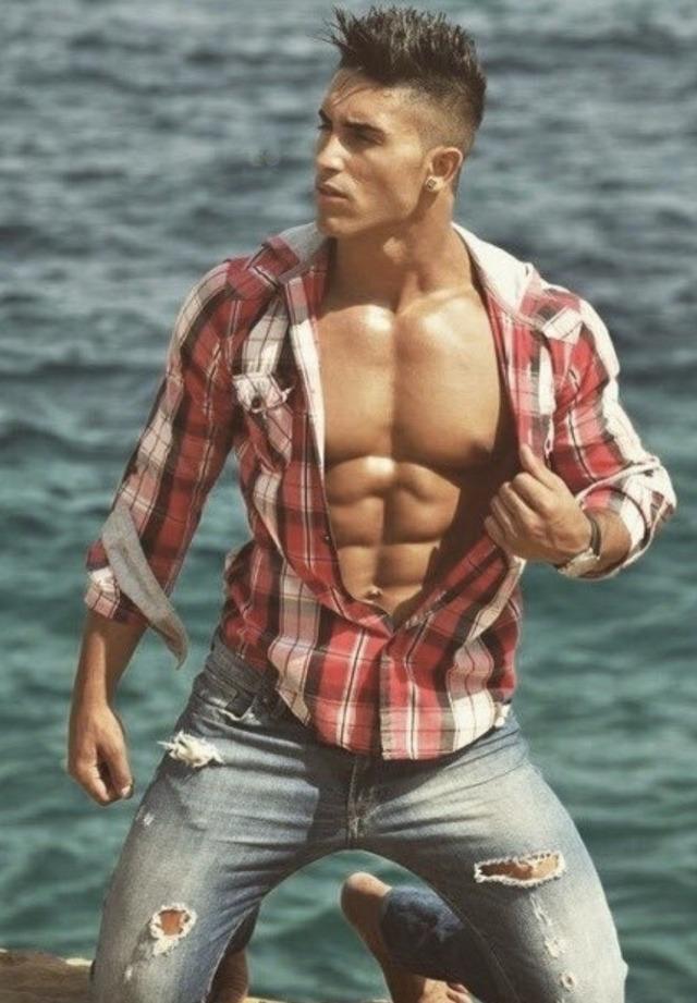 Midnight Mouthful: Surrendering to a Throbbing Moment with Jordan