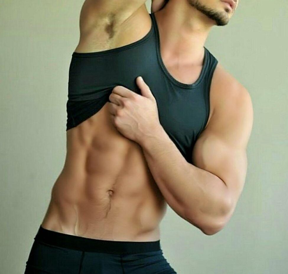 Luxurious Speedo Bulges: Exploring the Sensuous Curves of Men’s Thighs