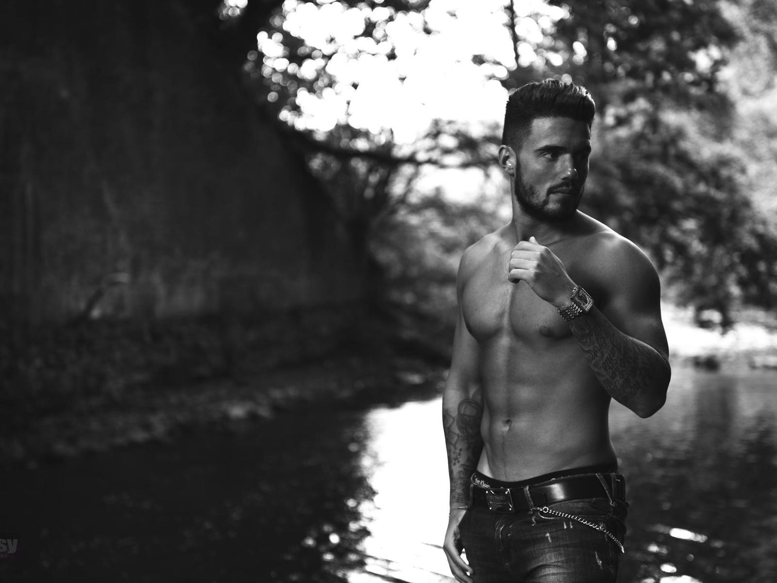 An Enigmatic Invitation: A Touch of Seduction, ‘Feel Me Up’ and Embrace Sensuality