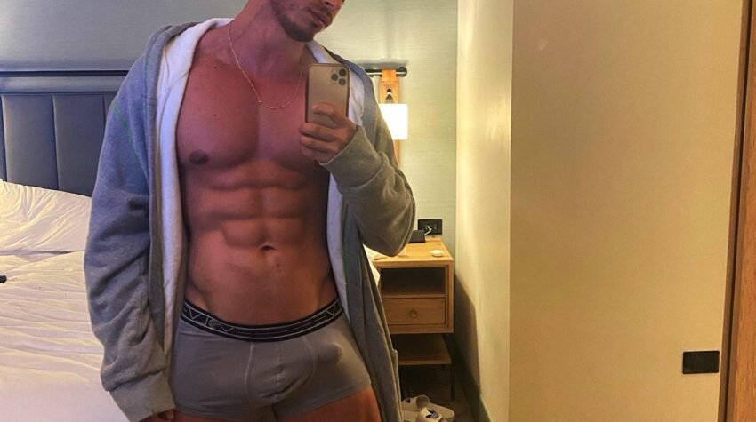 Lust in the Alley: An Indecent Tale of Pleasure with Elijah